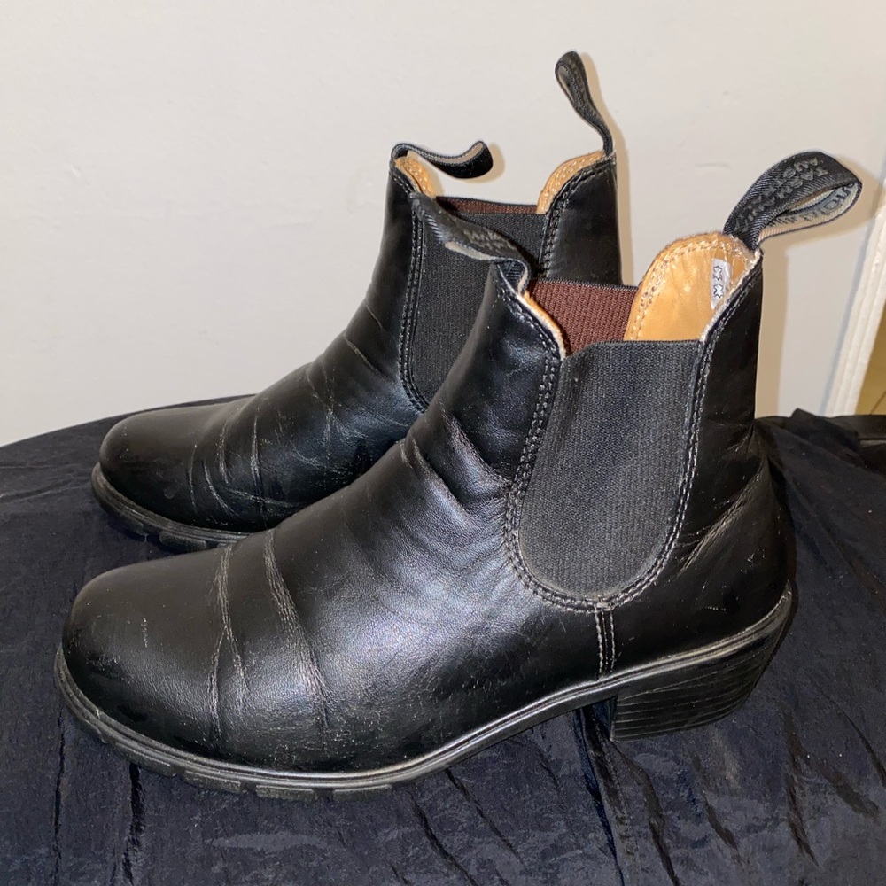 Blundstone Black Leather Chelsea Boots